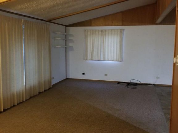 5th image of 2942 Eagle Ave NW