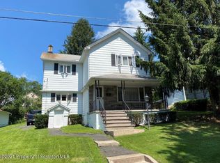 617 Clinton St, Vandling, PA 18421