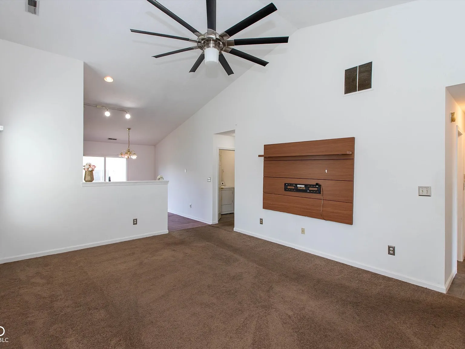 3 bed, 2.0 bath, 1184 sqft, $1,500 — Photo 4
