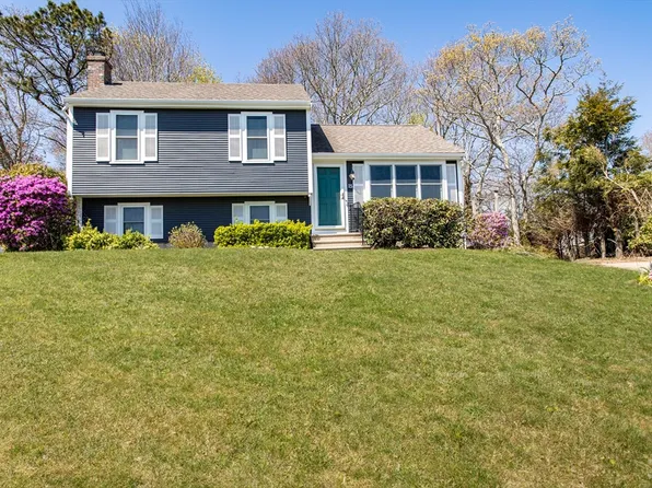 15 McGrath Rd, Bourne, MA 02532