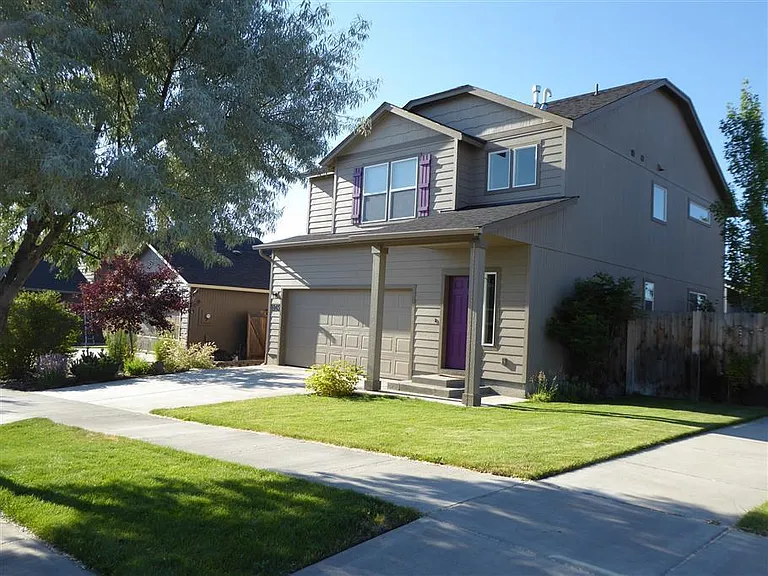 2845 NE Aldrich Ave — Photo 2