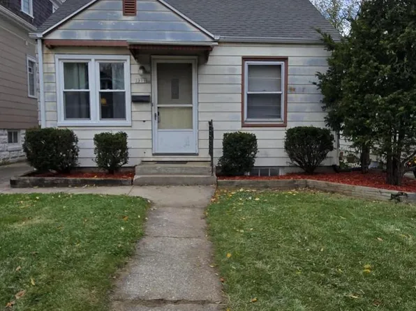 1919 South 69th STREET, West Allis, WI 53219