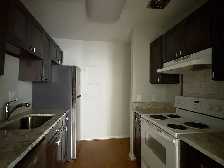 Apartment Units in Reservoir Hill, Baltimore, MD! — Photo 23