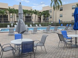 10425 SW 112th St #204, Miami, FL 33176