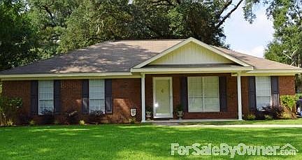 Well maintained yard