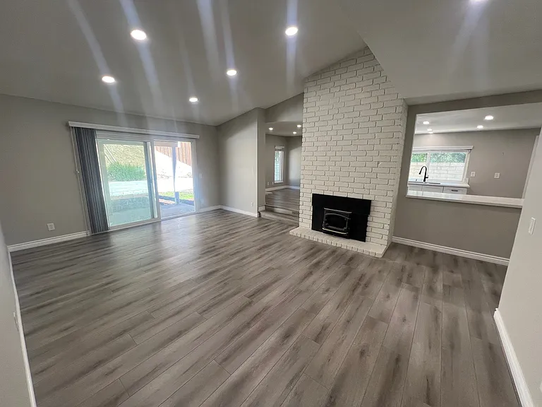 2800 Regina Ave — Photo 41