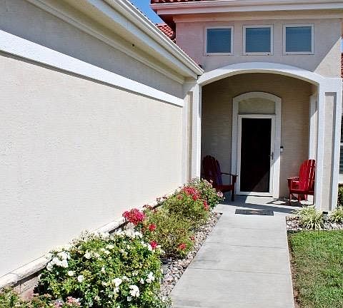 5th image of 135 Siena Blvd