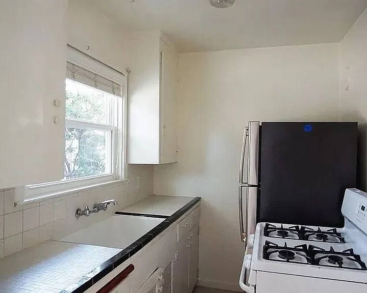 600 Hamilton Ave — Photo 3