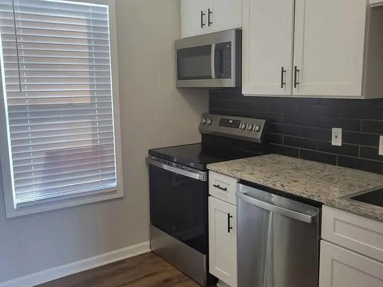 4723 Pebble Ln — Photo 14