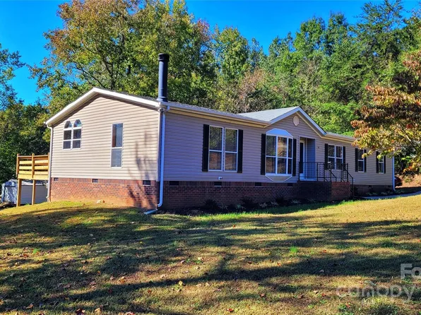 132 Apple Valley Ln, Statesville, NC 28677