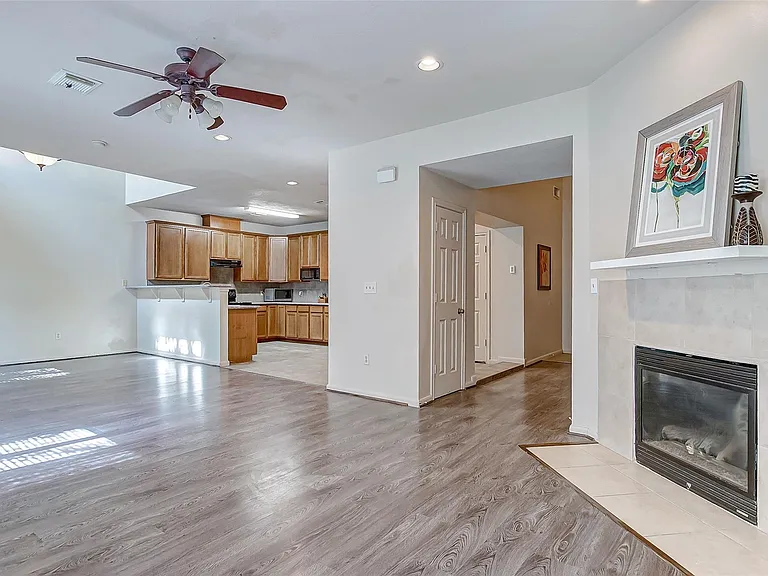 3742 E Ashford Villa Ln — Photo 8