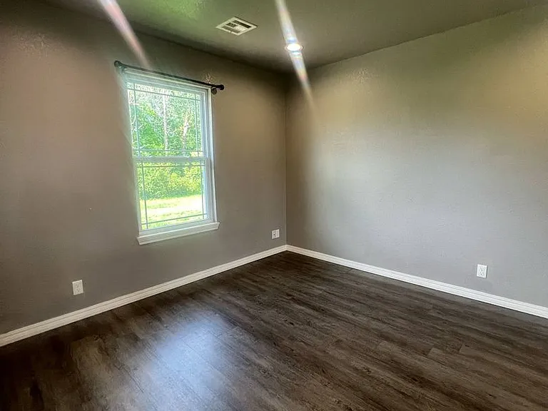 13731 Pella Ln — Photo 12