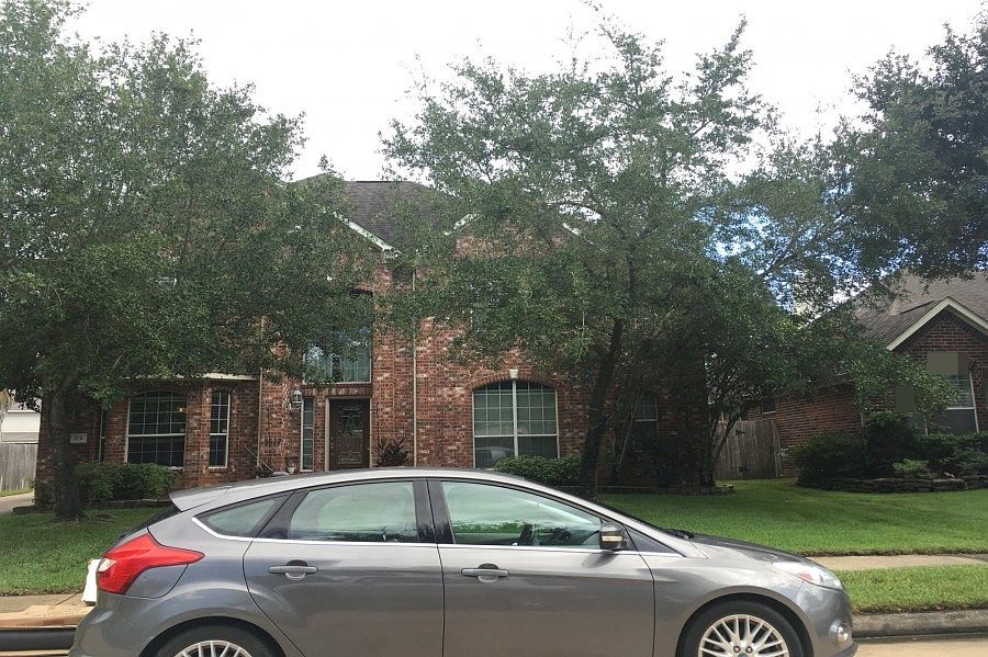 1st image of 2731 Round Hill Ct