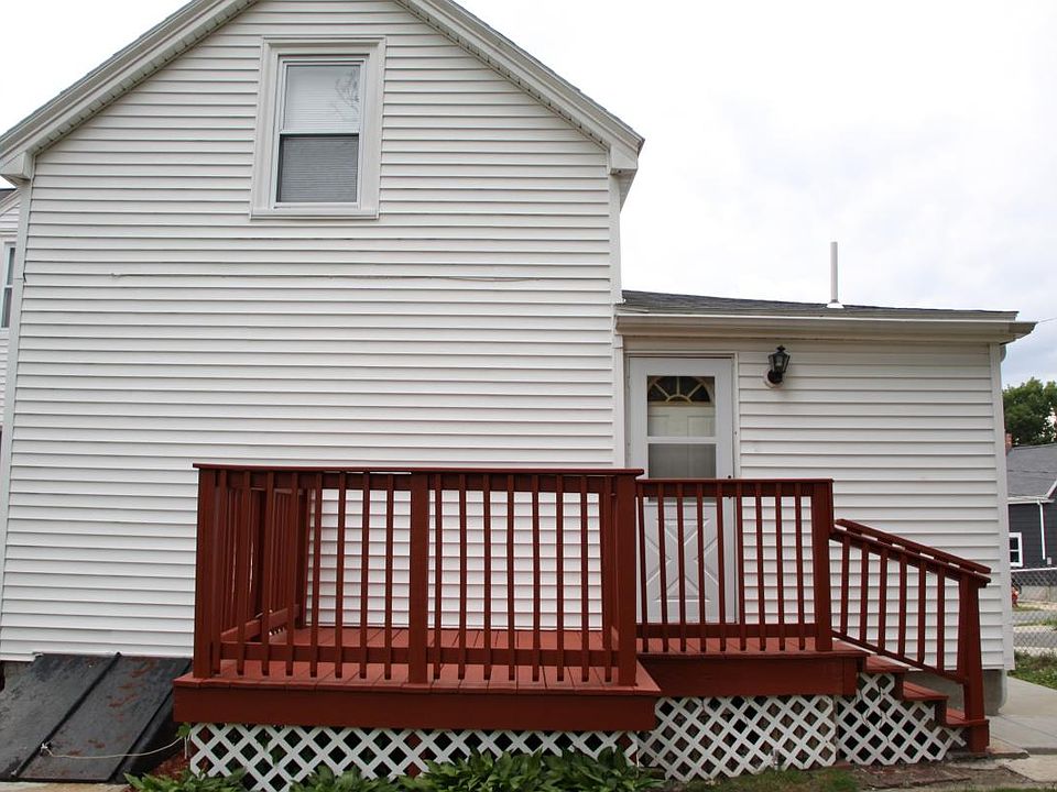 Back Entrance & Deck
