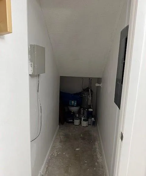 1210 SW 118th Ter — Photo 18