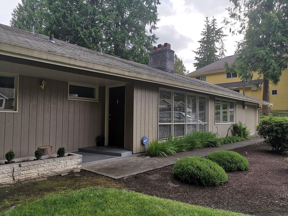 1st image of 10721 NE 26th St