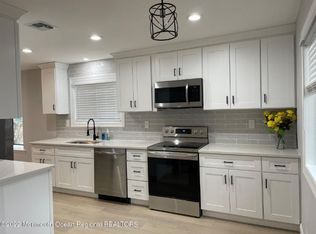 87 Arrowood Rd UNIT F, Manalapan, NJ 07726