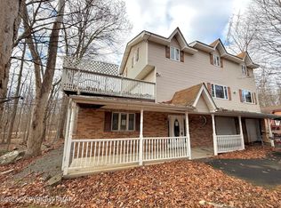 297 Hyland Dr, East Stroudsburg, PA