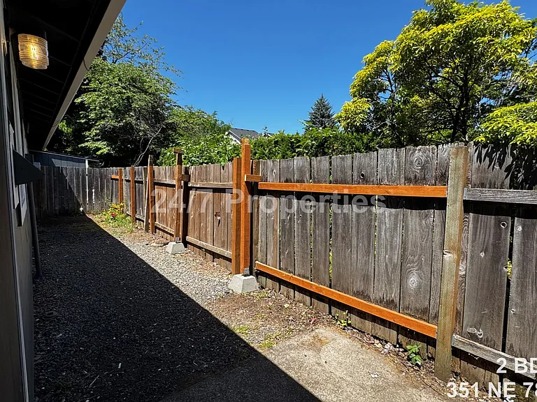 351 NE 78th Ave — Photo 10