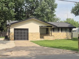 1610 Mound St, Winfield, KS 67156