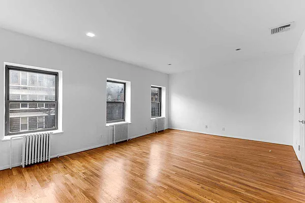 Rented by Douglas Elliman | media 30