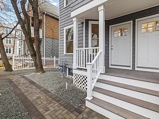 17 Cameron Ave #17 — Photo 4