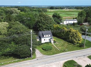318 Mitchells Ln, Middletown, RI 02842