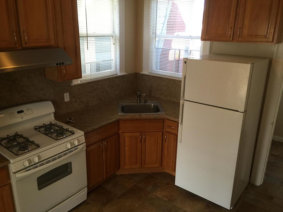 1st image of 515 Broderick St APT 5