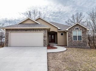 2500 Oakland Ridge Dr, Columbia, MO 65202