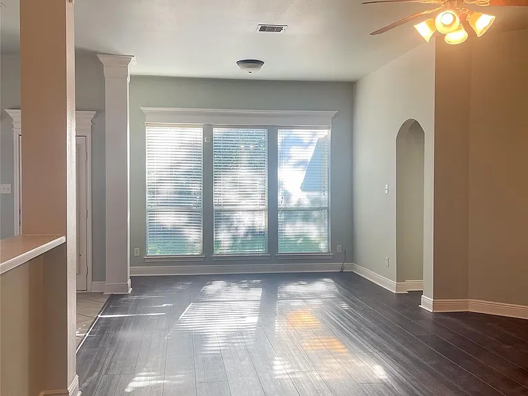 854 Skyspring Ln — Photo 3