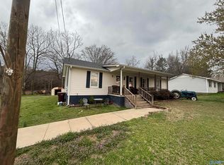 13805 Carter Rd, Athens, AL 35611