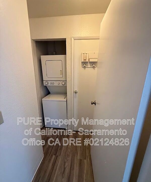 1st image of 1621 Hood Rd APT 8