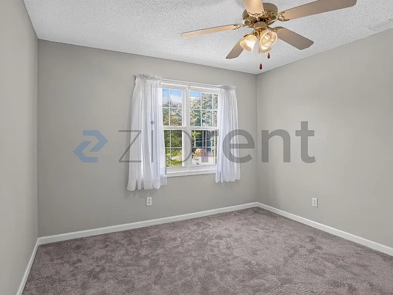 19 Savannah Pl — Photo 32