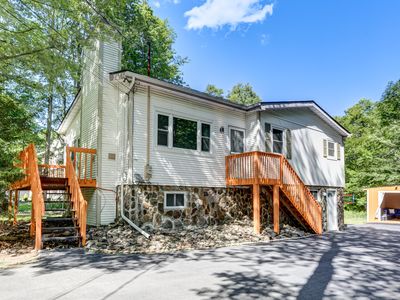 316 Sidney Ave, Pocono Summit, PA, 18346