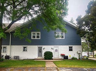 2586 Finger Rd, Green Bay, WI 54302