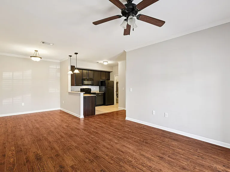 Cumberland Trace Village Apartments — Photo 38