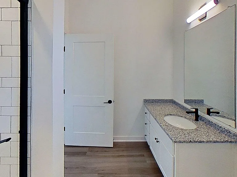 1A-1460-Grant-Apts-Bathroom 1 1A-1460-Grant-Apts-Bathroom 1