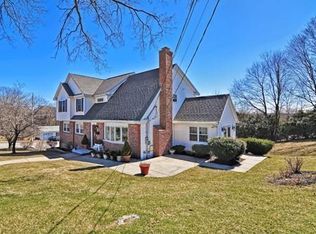 55 Stratford Rd, Norwood, MA 02062