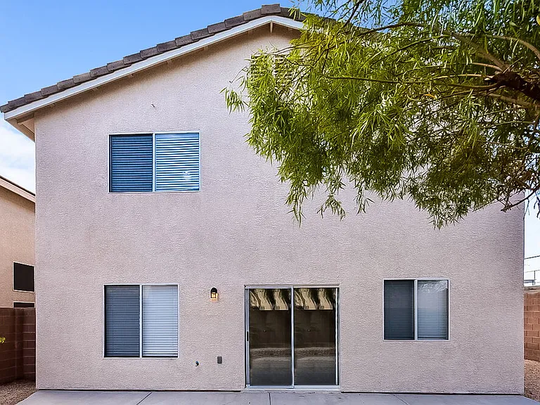9896 Erins Grove Ct — Photo 17