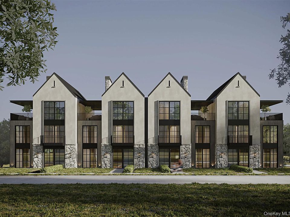 1st image of 218 Carriage Way