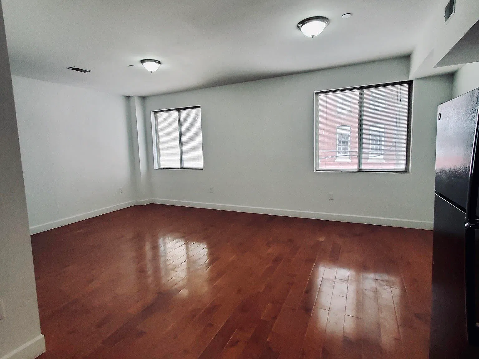 1032 Wood St — Photo 4