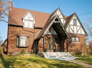 44 Bloomfield Ave, Depew, NY 14043