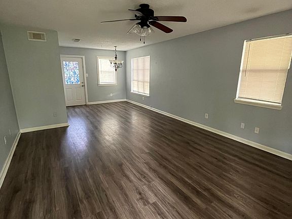 3rd image of 9810 Bending Oak Dr