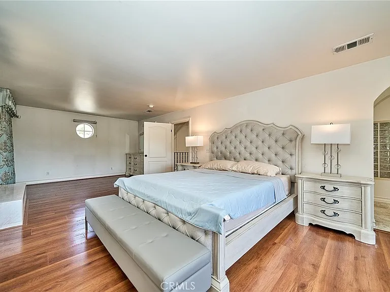 1089 Village Dr — Photo 24
