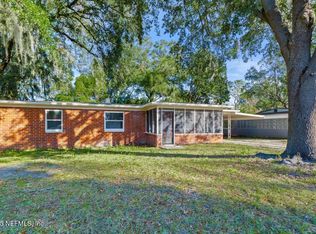 5913 Green Hill Ln, Jacksonville, FL 32211