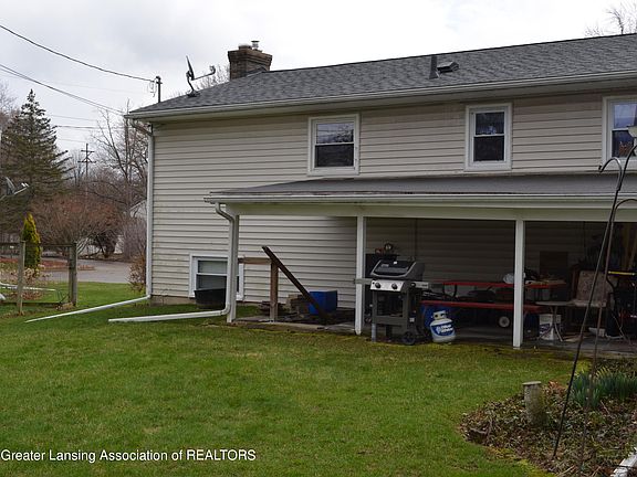 2nd image of 1725 Parkvale Ave