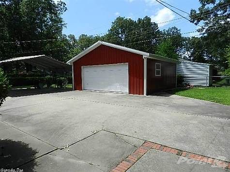 2nd image of 505 W 34th Ave