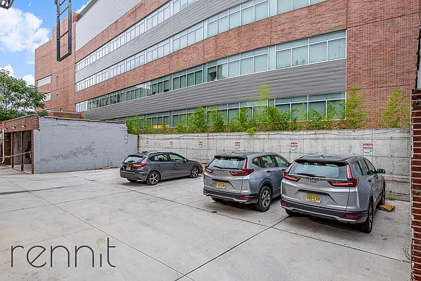 Rented by Rennit Inc. | media 17