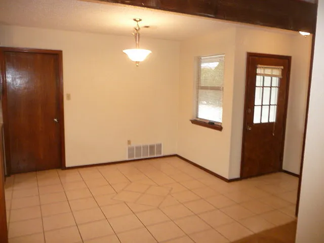6410 SW Glenhaven Ave — Photo 3