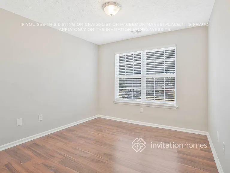 170 Saint Ann Cir — Photo 9